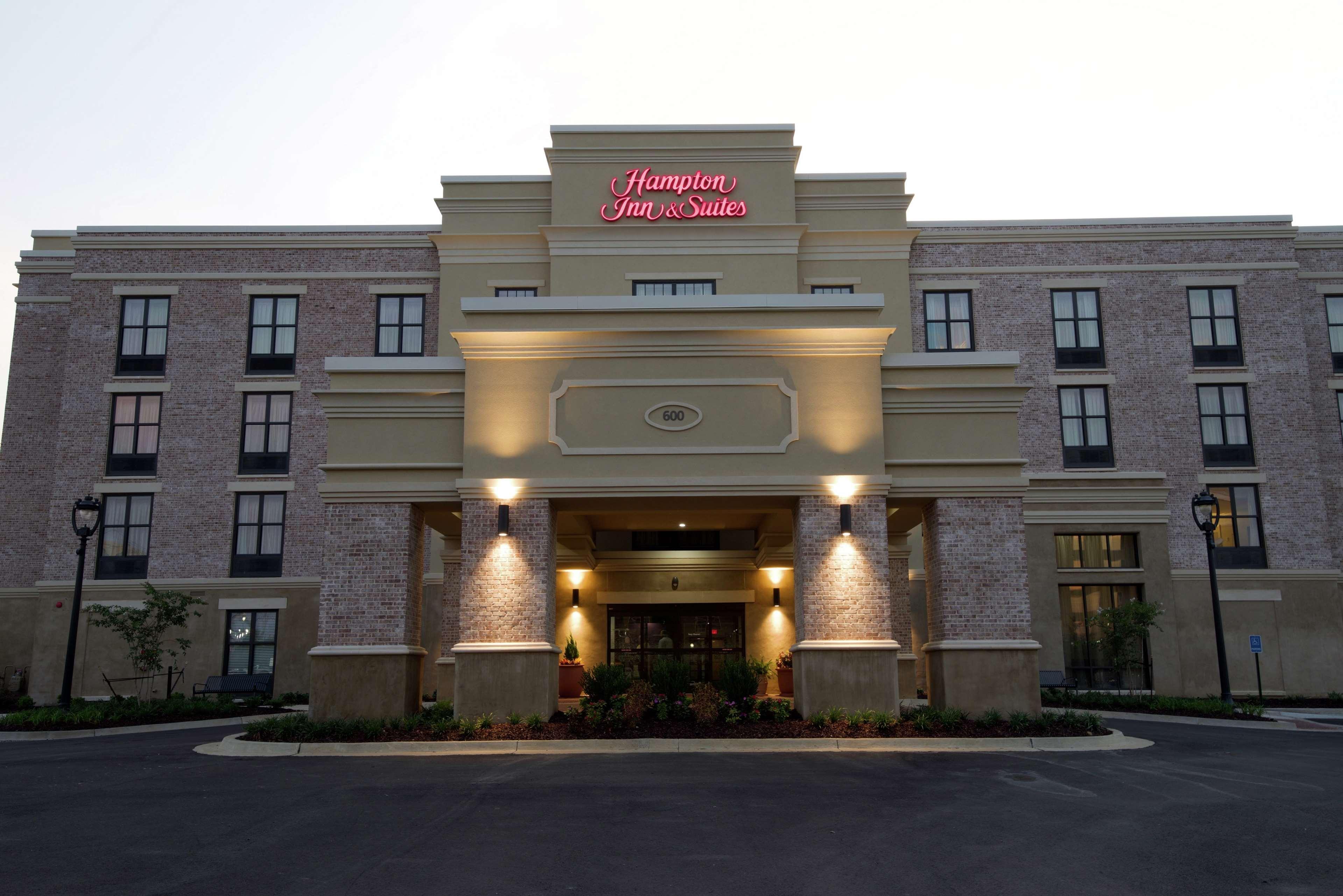 Hampton Inn & Suites Ridgeland Exterior photo